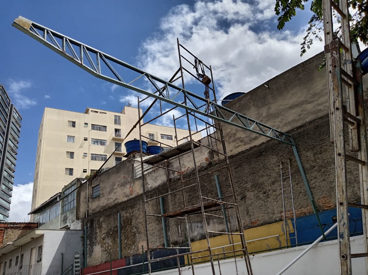 Reparo de escadas metálicas